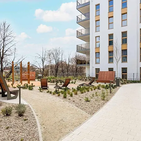 Stylish With Balcony Near Brzezno By Renters Apartment *