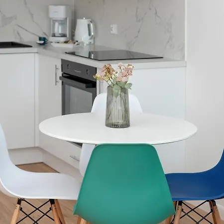 Apartment Stylish With Balcony Near Brzezno By Renters *
