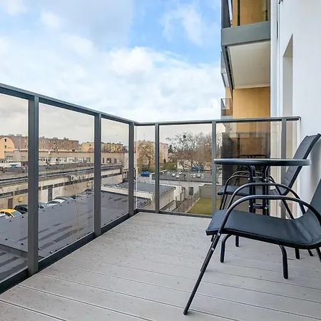 Stylish With Balcony Near Brzezno By Renters *