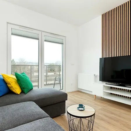 Stylish With Balcony Near Brzezno By Renters *