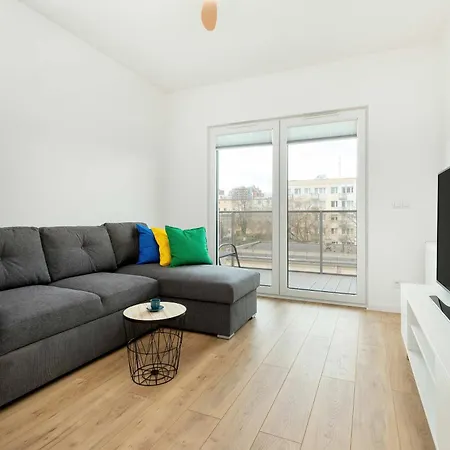 Stylish With Balcony Near Brzezno By Renters *